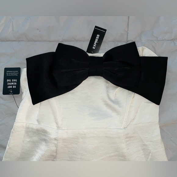 NWT Express Strapless dress - Picture 3 of 4